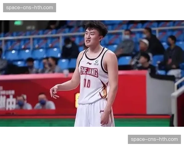 噩耗：浙江队内线核心刘泽一总决赛G3中腿部受伤，经核磁共振检查确认赛季报销