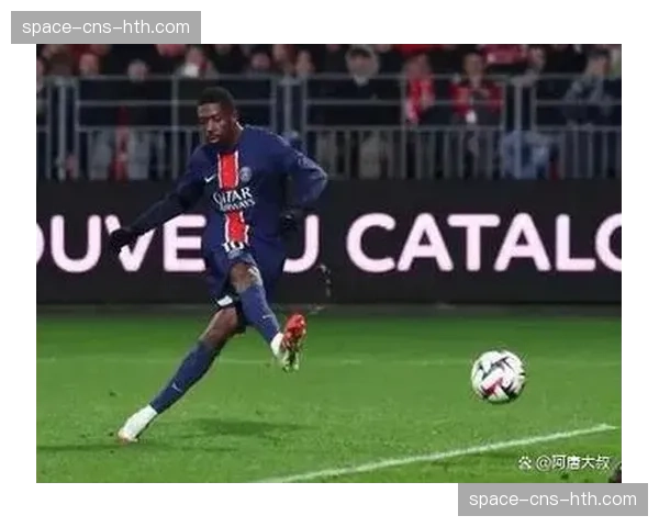 巴黎圣日耳曼客场2-0利物浦，登贝莱梅开二度总比分4-0晋级